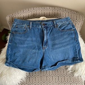 Mom Shorts Size 16 American Eagle